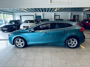 Volvo V40 D3 150hk Momentum Edition Panorama VOC Låg skatt