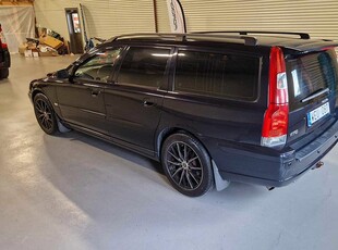 Volvo V70 2.4 Momentum, Drag, Tonade rutor, Vinge, Elstol