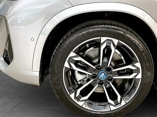 BMW iX1 xDrive30