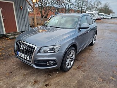 Audi Q5 3.0 TDI V6 Q S Tronic Pano Värmare Drag B&O Se Spec*