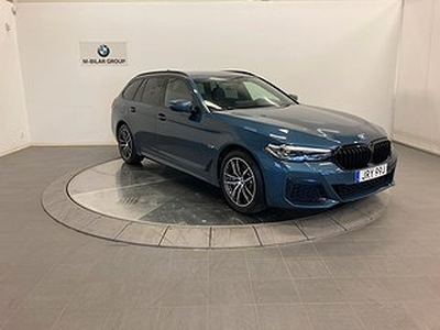 BMW 530e xDrive Touring M Sport Navi Hifi B kamera Drag 6,75