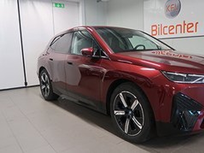 BMW iX xDrive40 H&K Sport line, Comfort Förlängd garanti