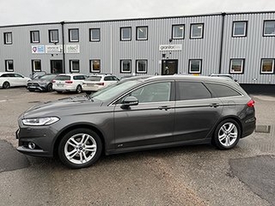 Ford Mondeo Kombi 2.0 TDCi AWD Euro 6 D-värmare Drag BT Navi