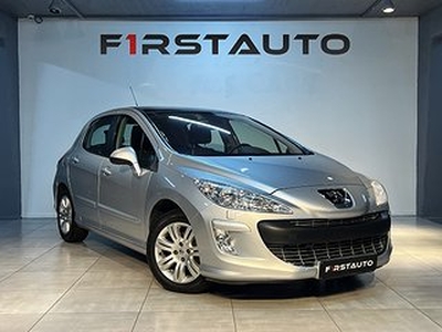 Peugeot 308 5-dörrar 1.6 HDi FAP Automat Panorama Ny Kamrem