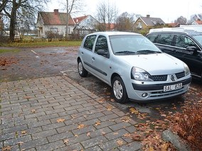 Renault Clio 5-dörrars Halvkombi 1.2 Nybes