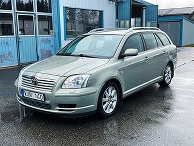 Toyota Avensis Kombi 2.4 D-4 VVT-i