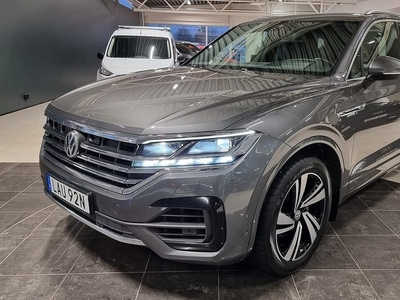 Volkswagen Touareg3.0 V6 TDI R-Line Värmare Panoramatak 2019, SUV