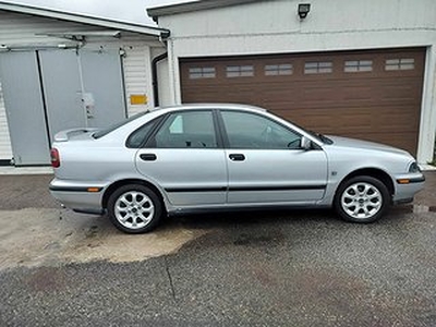 Volvo S40 1.8 Euro 3, ny besiktad, ny servad 12500mil