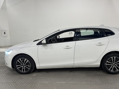 Volvo V40D3 Momentum VOC Värmare Lane Assist Välservad 2018, Kombi