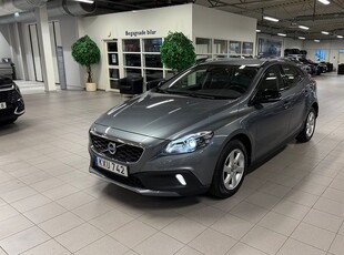 Volvo V40Cross Country T3 Momentum Automat Navi Drag 2016, Kombi