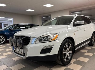 Volvo XC60D4 AWD Panorama Navi VOC Drag Helskinn 2013, SUV