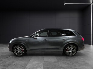 Audi SQ7 4.0 TDI V8 S-Line 7SIT AWD/STJÄRNHIMMEL/PANO/MATRIX