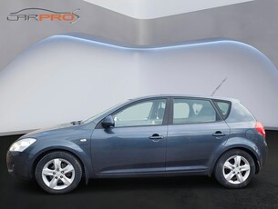 Kia CEED cee'd 1.6 CRDi ECO/Nybesiktad/Lågmilare/PDC