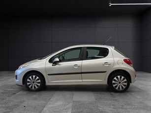 Peugeot 207 5-dörrar 1.4 Euro 5/NY KAMREM/Ny Servad/Ny Besiktigad/AC