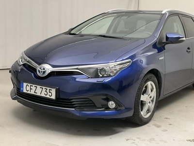 Toyota Auris 1.8 HSD Touring Sports (99hk)