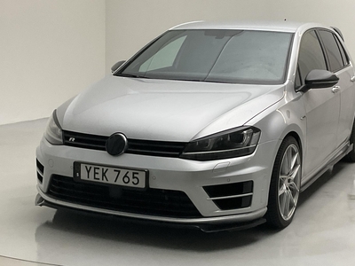 VW Golf VII 2.0 TSI R 5dr (300hk)