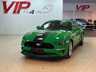 Ford Mustang GT V8 (450hk) SelectShift Navi Fastback Sv-Såld