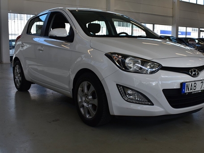 Hyundai i20 5-dörrar 1.4 Euro 5 NYLIGEN SERVAD P-SENSORER