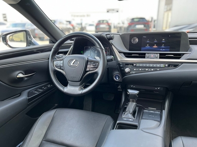 Lexus ES 300h Comfort Carplay CVT Euro 6