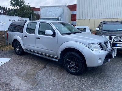 Nissan Navara Dubbelhytt 2.5 dCi 4x4 Kåpa Drag Aut MOMS