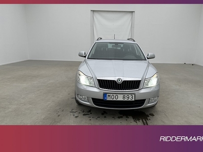 Skoda Octavia Kombi 1.6 TDI 105hk Navi Sensorer Välservad