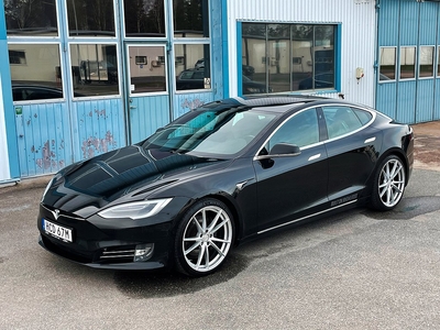 Tesla Model S Long Range AWD 423 HK Glastak 21