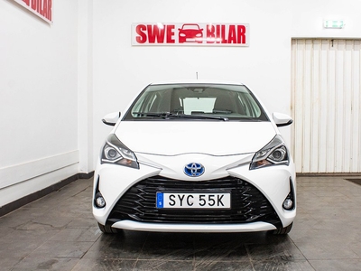 Toyota Yaris Hybrid e-CVT AUTO Backkamera S/V-Hjul MOMS/VAT