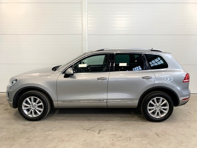 Volkswagen Touareg 3.0 V6 TDI 4M Limited Drag D-Värme Kamera 204hk 2016