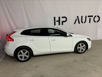 Volvo V40 D2 Kinetic Aut D-värm Pdc S&V hjul