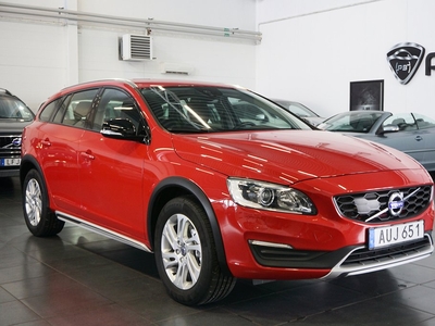 Volvo V60 Cross Country D4 AWD Geartronic Classic Momentum