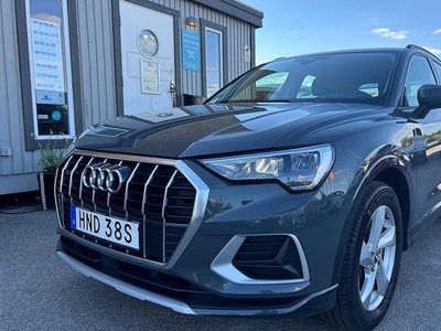 Audi Q340 TDI Quattro S-Tronic Cockpit Drag 2019, SUV