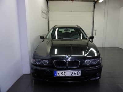 BMW 525 i Touring M-Sport, Taklucka, Navi, Ny Bes 192hk