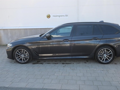 BMW 530e xDrive Touring M Sport Drag