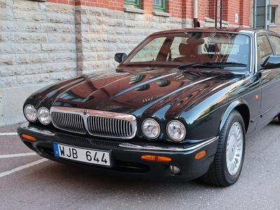 Jaguar XJ 3.2 V8 X308 Sovereign / Lågmilare i toppskick