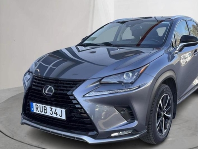 Lexus NX300h AWD 2021, SUV