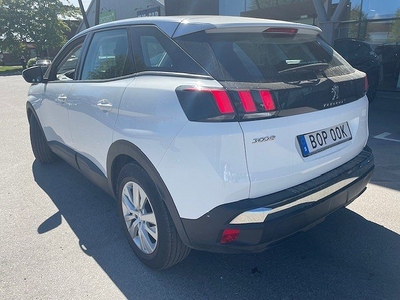 Peugeot 3008 1.2 PureTech AUT Active Vinterhjul 514:- >Skatt