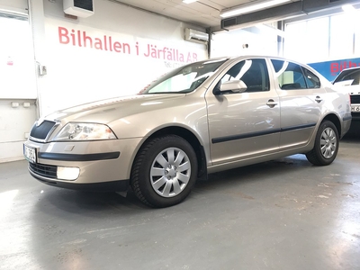 Skoda Octavia Automat 1.6 MPI,2 ägare , lågmil bes Ny servad