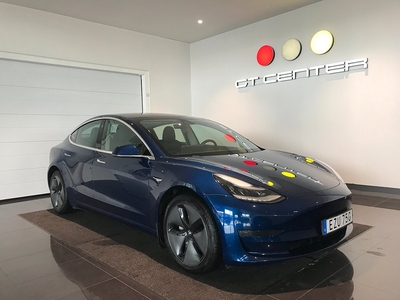 Tesla Model 3 Long Range AWD Utökad Autopilot Svensksåld