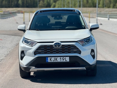 Toyota RAV4 Hybrid AWD-i E-CVT Executive/Drag/Pano