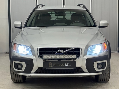 Volvo XC70 D4 AWD 163HK DVÄRM DRAG SKINN VOC LEDRAMP 1 ÄGARE