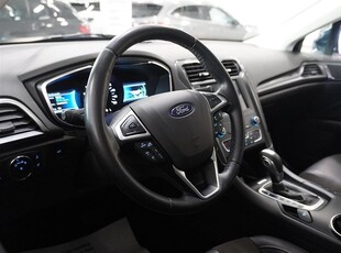 Ford Mondeo Kombi Hybrid Titanium Kamera Navigation