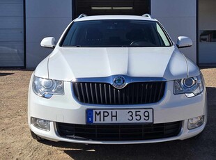 Skoda Superb Kombi 1.8 TSI Nyservad Nybesiktigad 2 ÄG