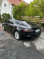 Tesla Model S 75