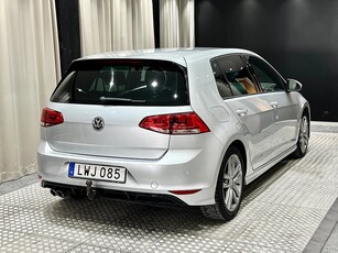 Volkswagen Golf 1.4 TSI 150hk R-Line Kamera Drag Fullservad