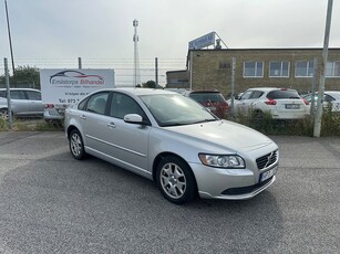 Volvo S40 2.0 D Powershift Momentum Euro 4