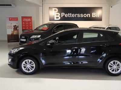 Hyundai i301.6 CRDi FIN AUT VXL BIL MED FÅ ÄGARE 2014, Halvkombi