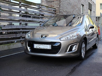 Peugeot 3085-d 1.6 e-HDi FAP Eu5 Panorama OBS 2012, Halvkombi