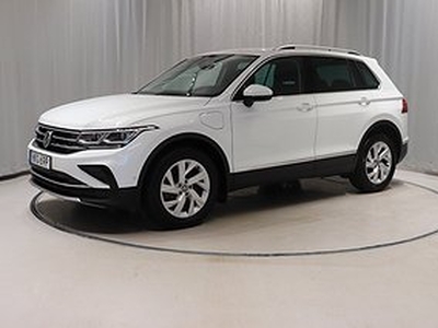 Volkswagen Tiguan eHybrid 245hk Automat Drag Kamera Carplay