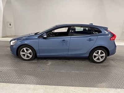 Volvo V40 D2 115hk Parkeringsvärmare P-sensorer Kamrem bytt