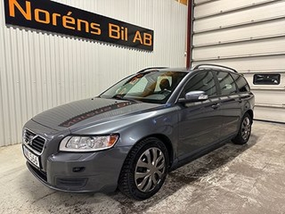 Volvo V50 2.4 140Hk AUTOMAT 15900MIL VÄLSKÖTT!!